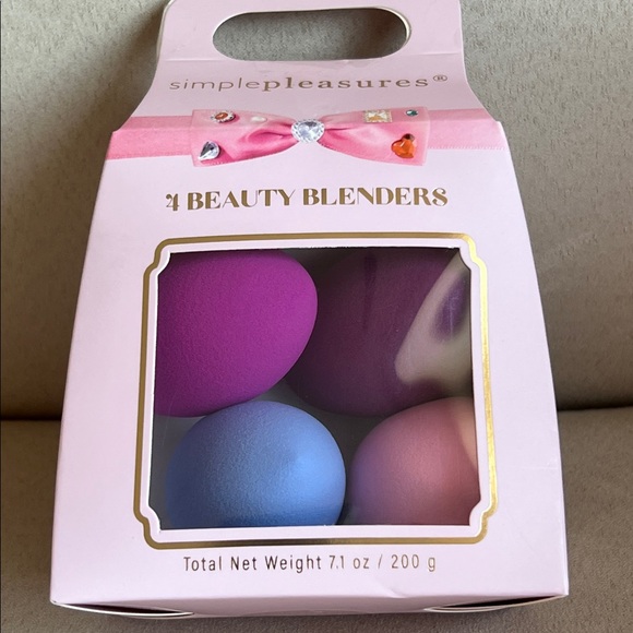 New Simple Pleasures Beauty Blenders Set of 4 - Picture 3 of 4